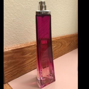 Givenchy Very Irresistible